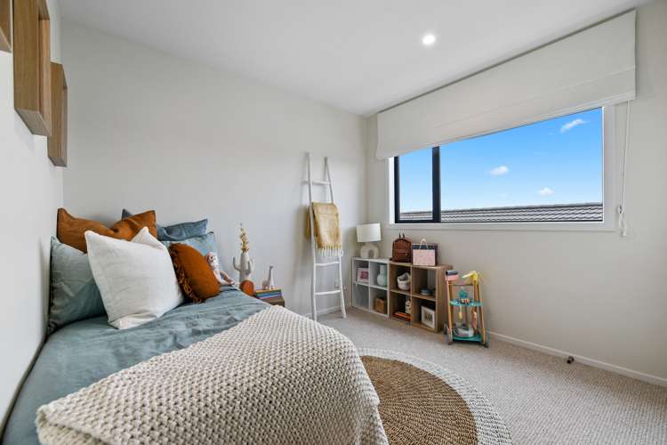 55 Probert Crescent Chartwell_9