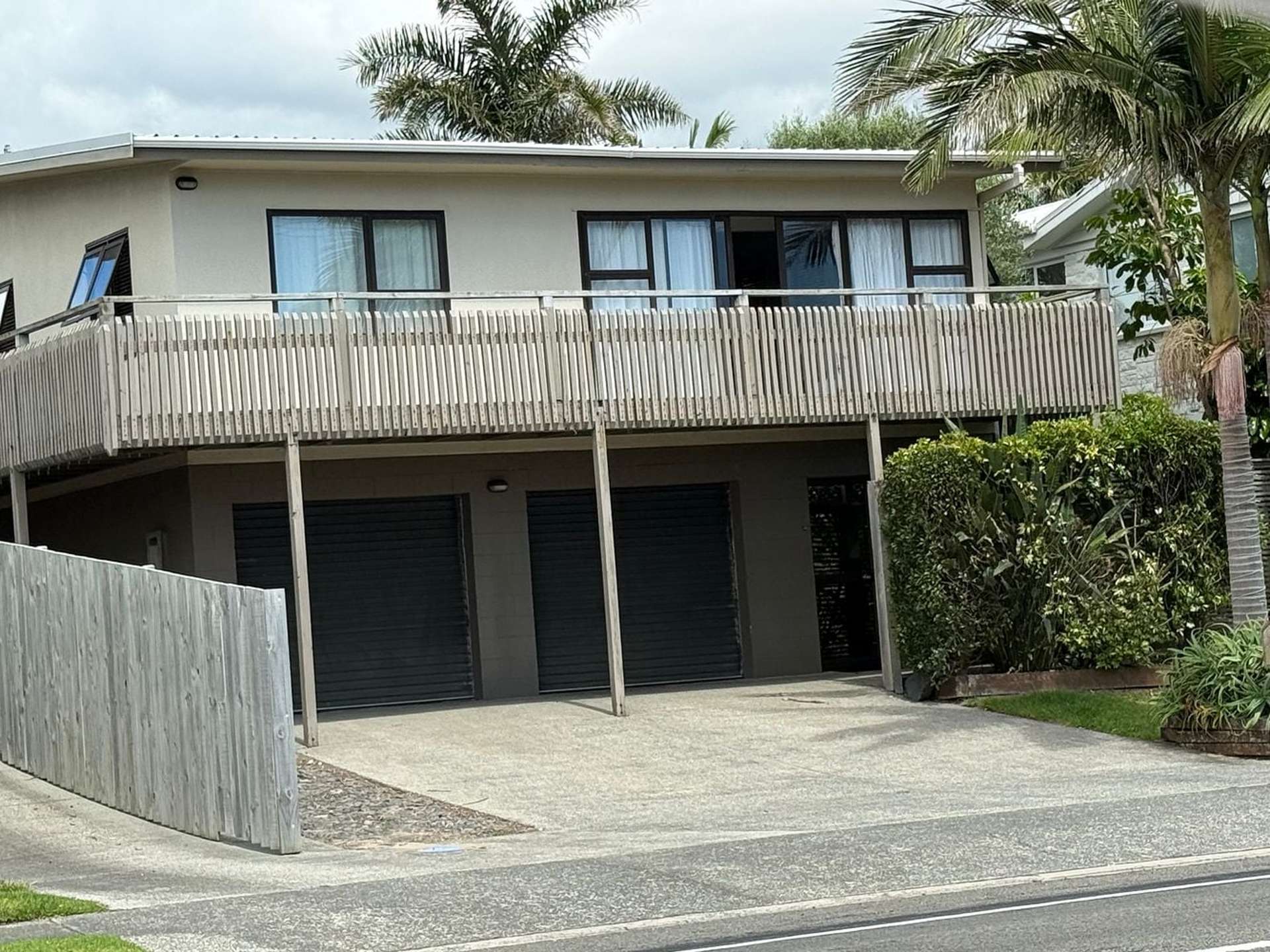 702 Papamoa Beach Road Papamoa Beach_0