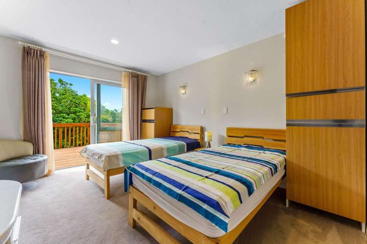 126-128 Lax Crescent Leigh_41