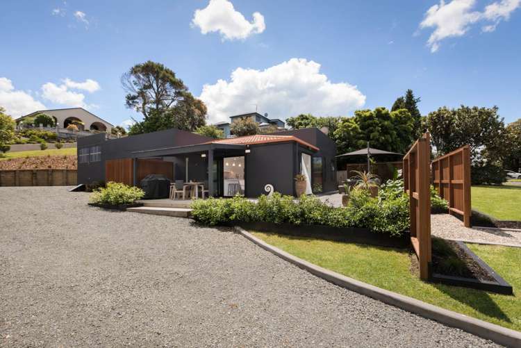25 Pohutukawa Drive Athenree_1