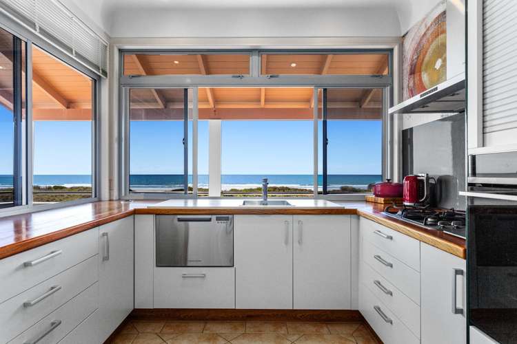 116 Ocean Road Ohope_9