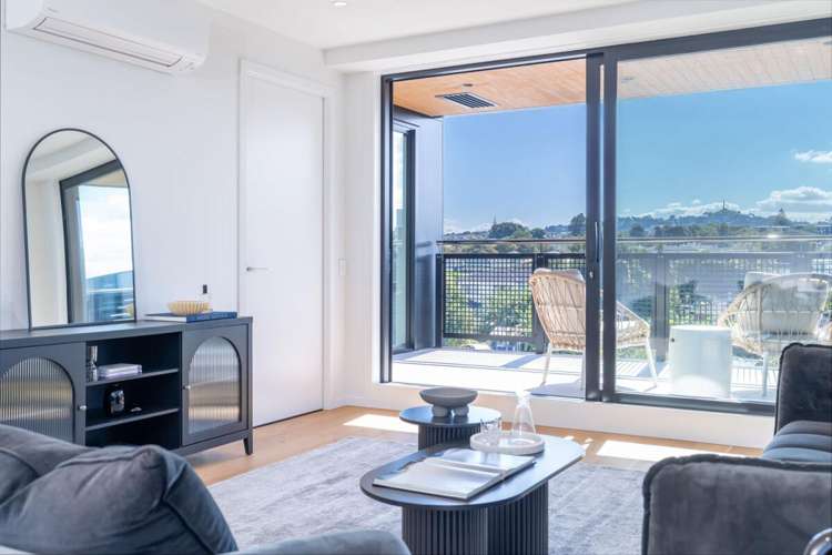 4/11 Spring Street Onehunga_11