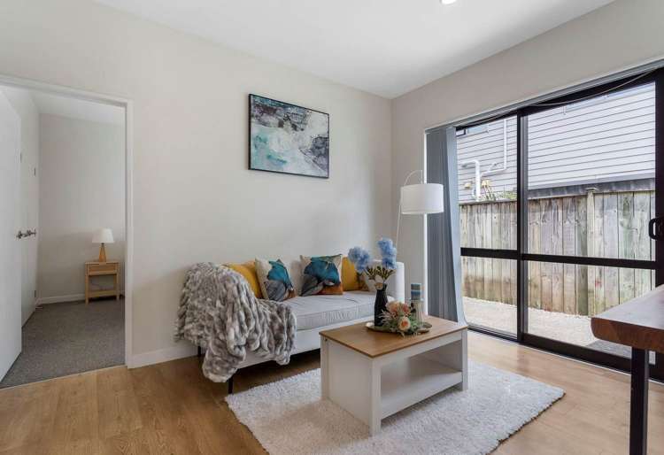 33 Springside Drive_0