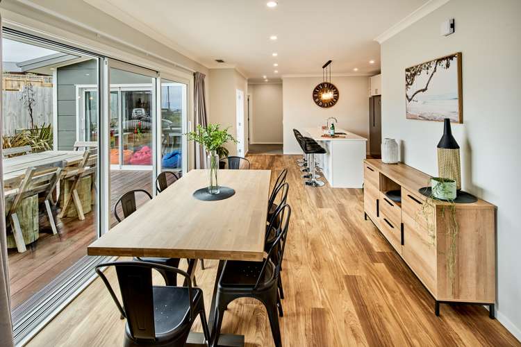 107 Queen Charlotte Drive Aotea_4