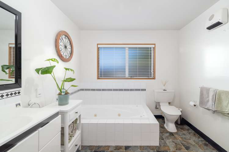 2/48 Staveley Street Avonhead_7