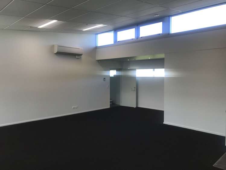 21-23 Humphreys Drive Ferrymead_6