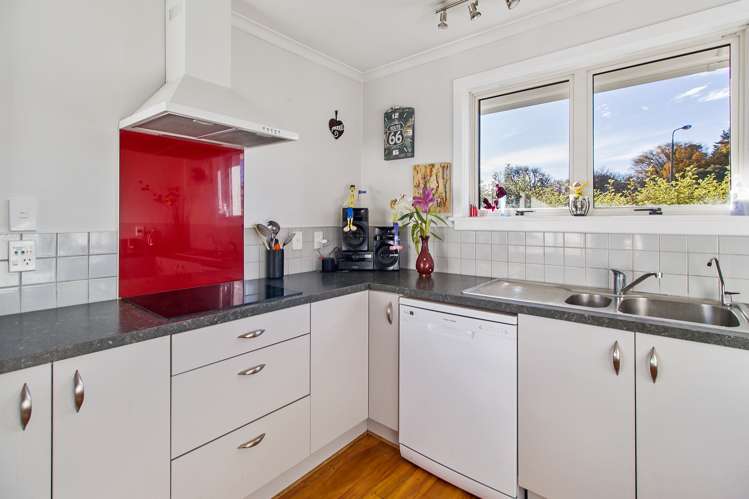 7 Ashbury Avenue Waimataitai_6