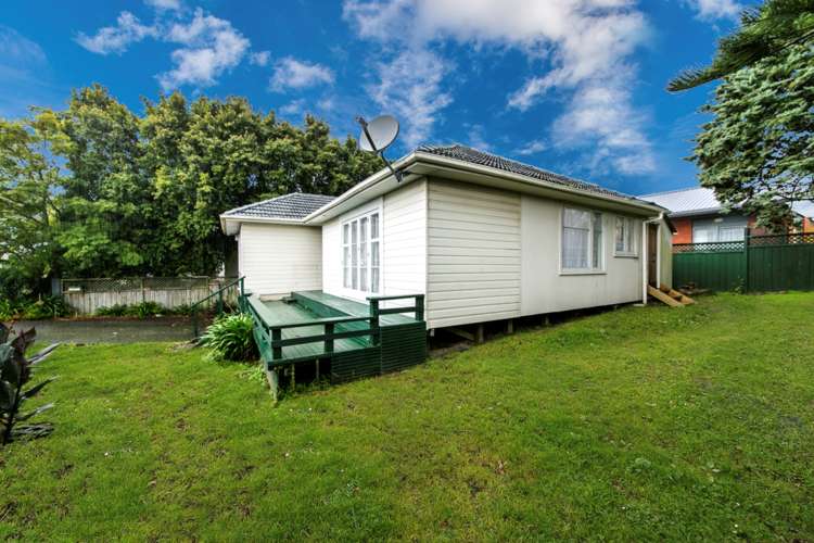 1558 Great North Road Waterview_13