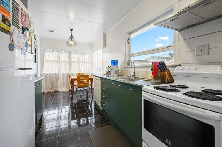 84 Bruce Avenue Glenview_4