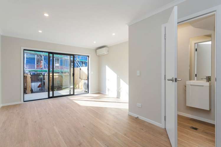 51/125b Metcalfe Road Ranui_16