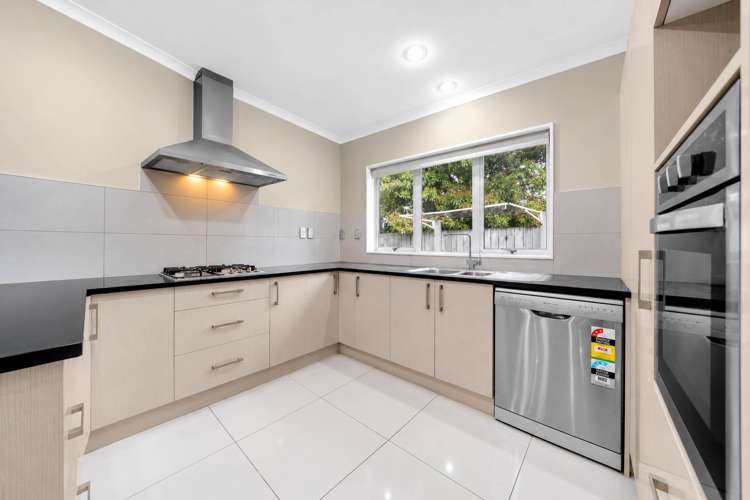 13 Thomas Rea Place Te Atatu South_2