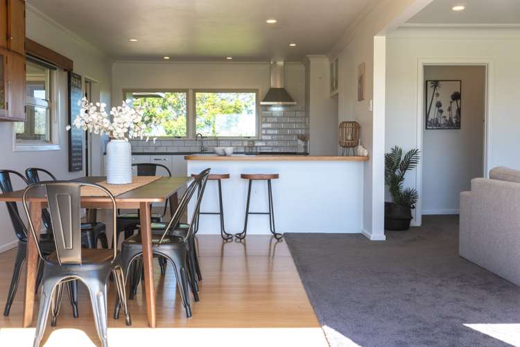 156 Pukehina Beach Road Pukehina_24