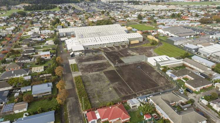 9-15 Refreshment Place Upper Hutt_16