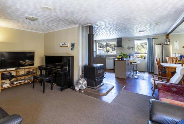 27 Ngahue Crescent Carters Beach_4