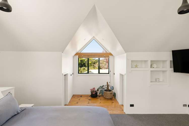 4 Adela Stewart Drive Athenree_11