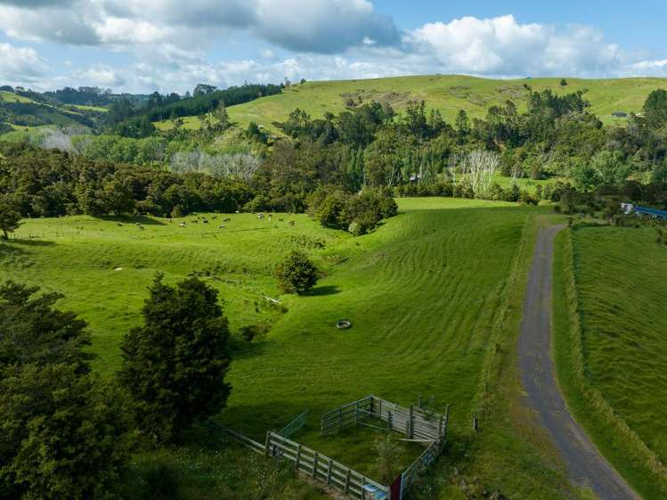 140b Doel Road Kawakawa_17