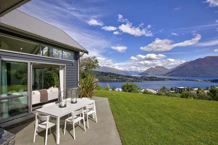 23 Goldleaf Hill Queenstown_10