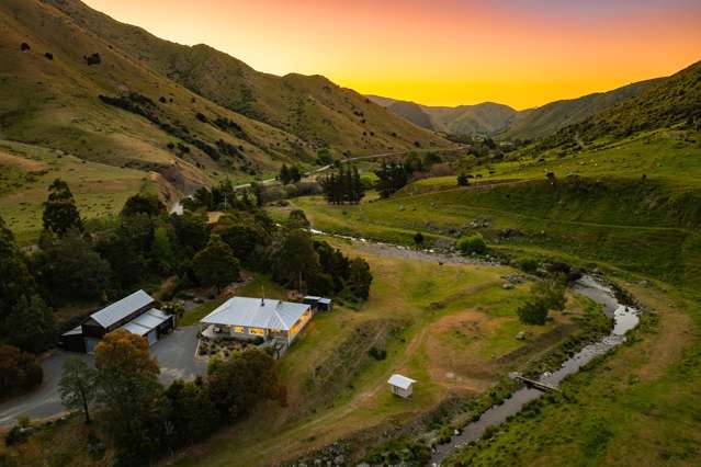 High country lifestyle minutes from town