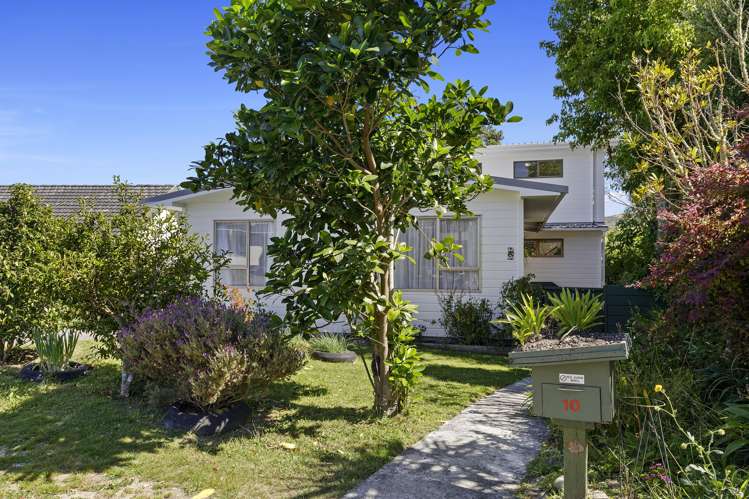 10 Otira Grove Kelson_22