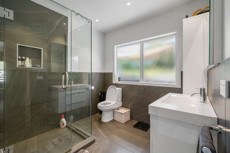 4 Hutchinsons Road Bucklands Beach_10