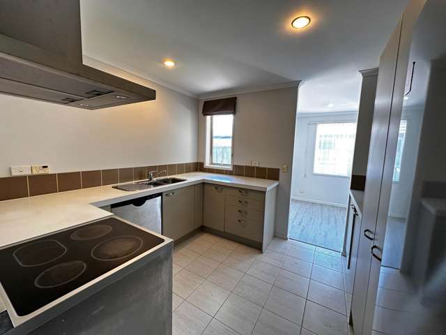 402F Onehunga Mall Onehunga_4