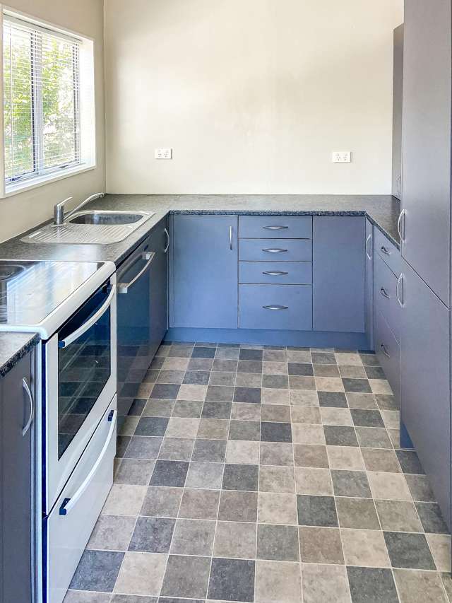 2/34A Helena Street Massey_3