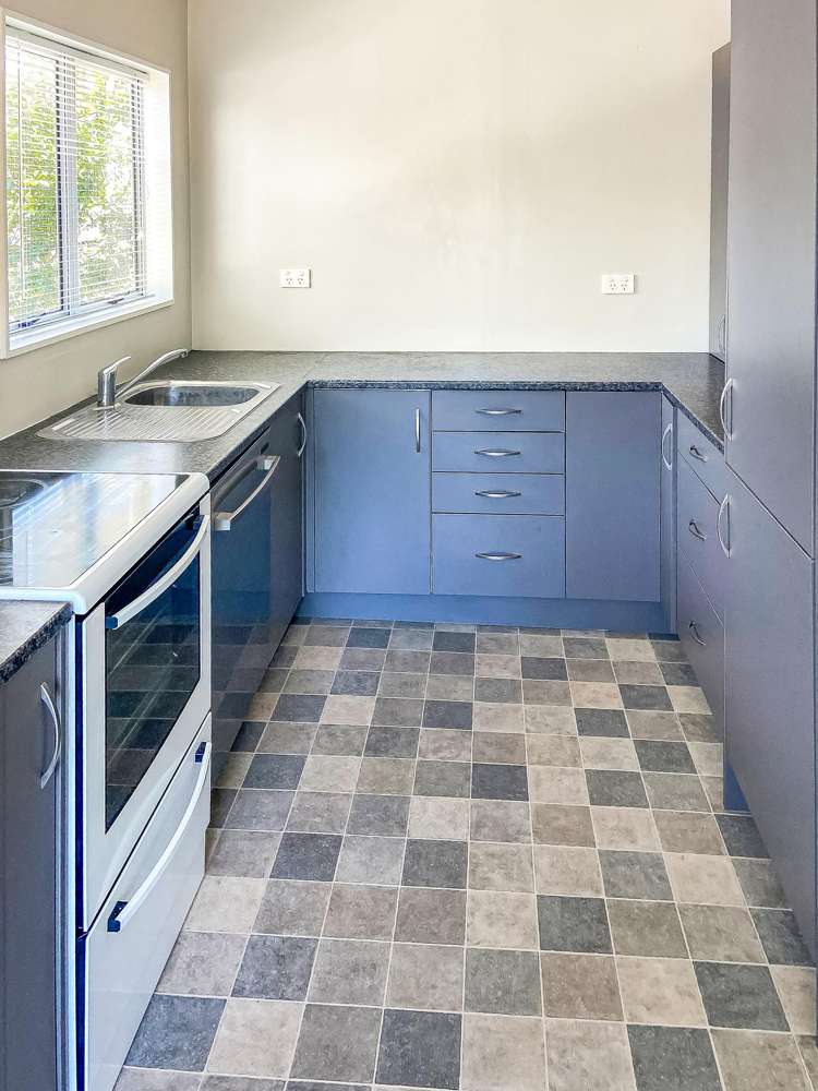 2/34A Helena Street Massey_3