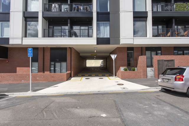 121/21 King Street Mount Cook_4