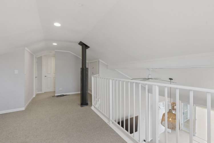 60 Tukapa Street Westown_14