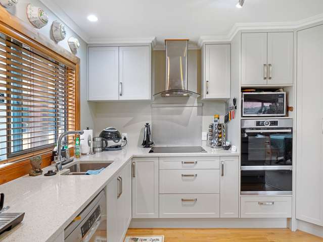 29 La Lena Grove Fitzherbert_2