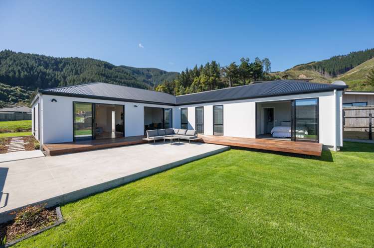 67 Sanctuary Drive Stoke_19