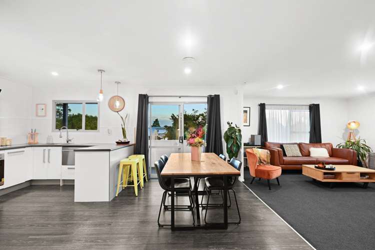 22 Gilbass Avenue Hamilton Lake_14