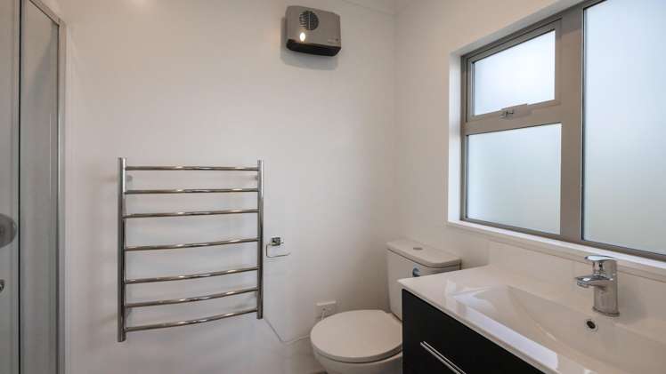 171 North Road North East Valley_24