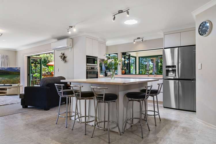 18 Honeysuckle Lane Ohauiti_12