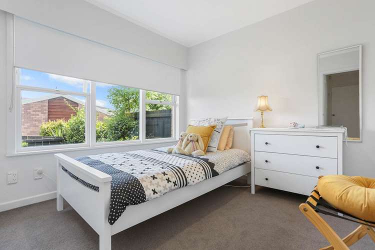 2/50 Turama Road Royal Oak_10