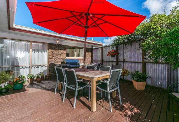 13 Matuhi Rise Henderson_13