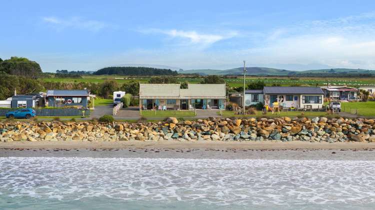 232 Colac Foreshore Road Colac Bay_0