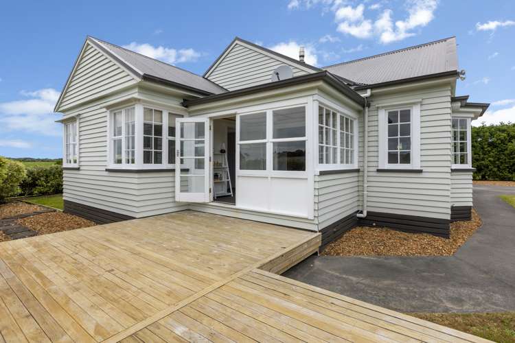 387 Smart Road Hillsborough_11
