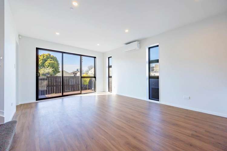 7/21 Peachgrove Road Te Atatu Peninsula_6