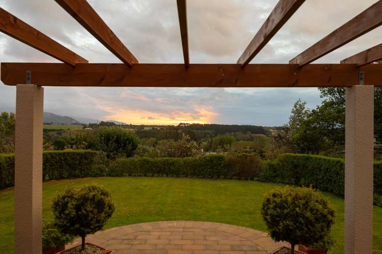 144 Pacific Drive Fitzherbert_27