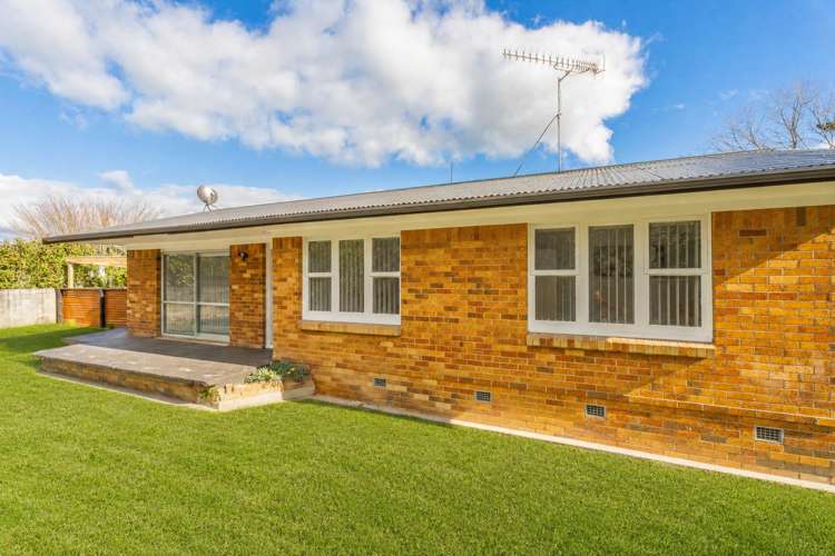 36 Frederick Drive Dinsdale_22