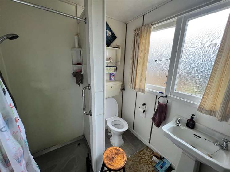 49 Shiel Street Reefton_11