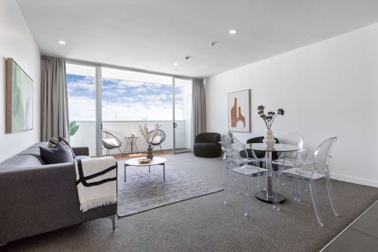 4b/2 Fisher-Point Drive Auckland Central_5