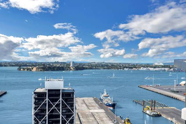 2003/10 Commerce Street Auckland Central_2