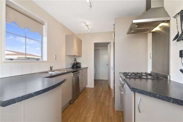 71 Denise Crescent Hornby_3