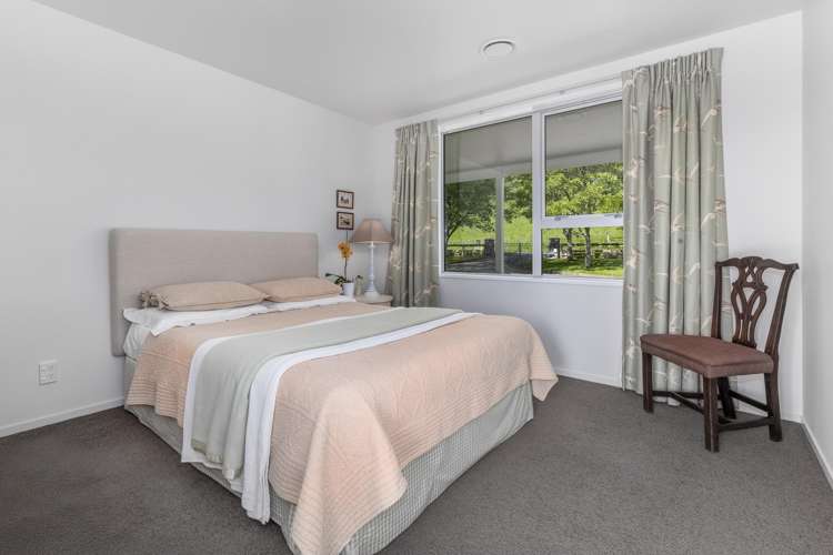 86 Emerald Glen Road Paekakariki_12