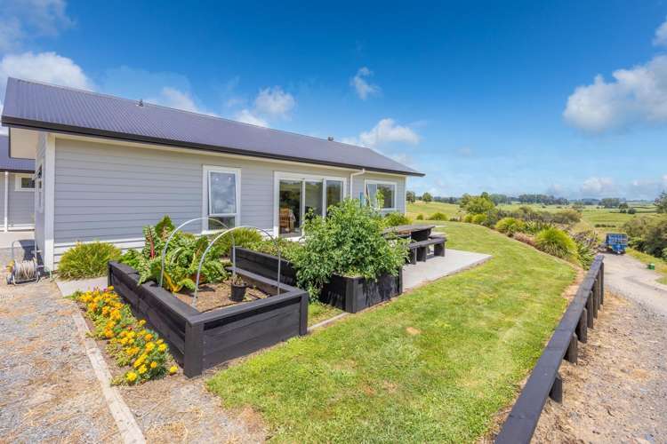 420 Parklands Road Rotoorangi_16