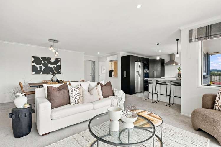 3 Carex Close Pyes Pa_23