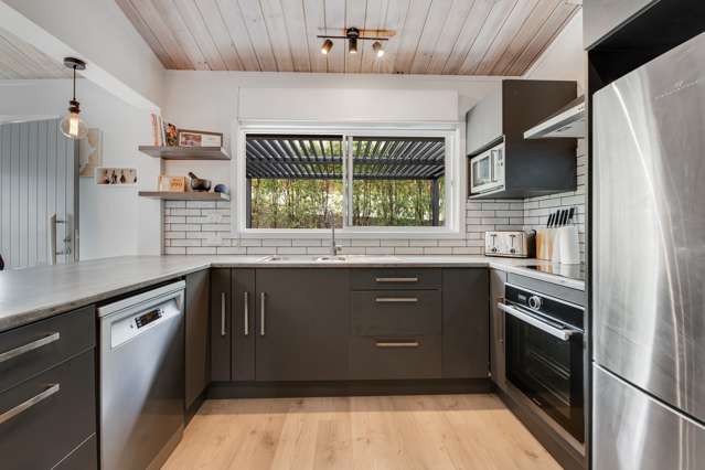 24a Fairway Ave Red Beach_2