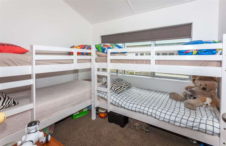 217 Ocean Road Whangamata_17